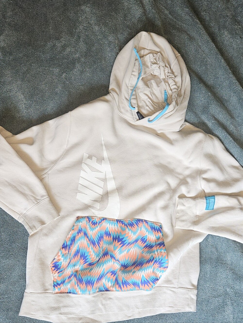 Mens Nike Cream Sweatshirt with Multicolor Front Pocket
